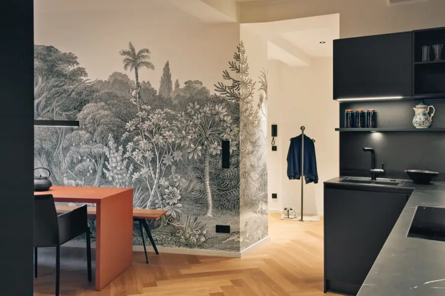 Kamer met junglewandbeeld. Verf van Van Sand.